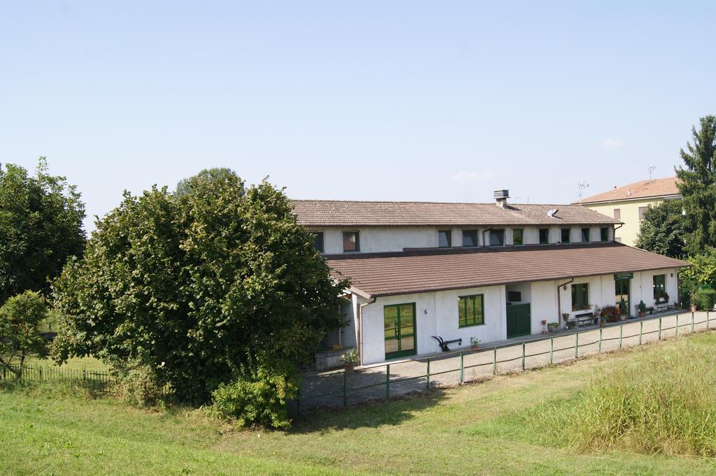 Вилла Agriturismo La Valbona San Martino Siccomario Экстерьер фото