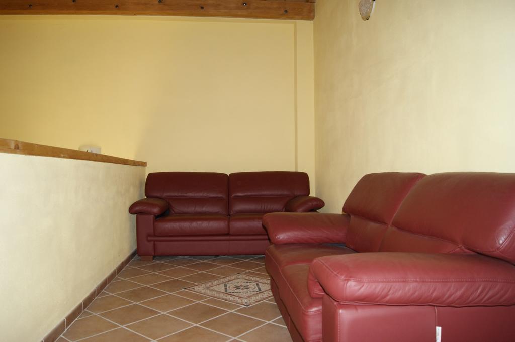 Вилла Agriturismo La Valbona San Martino Siccomario Экстерьер фото