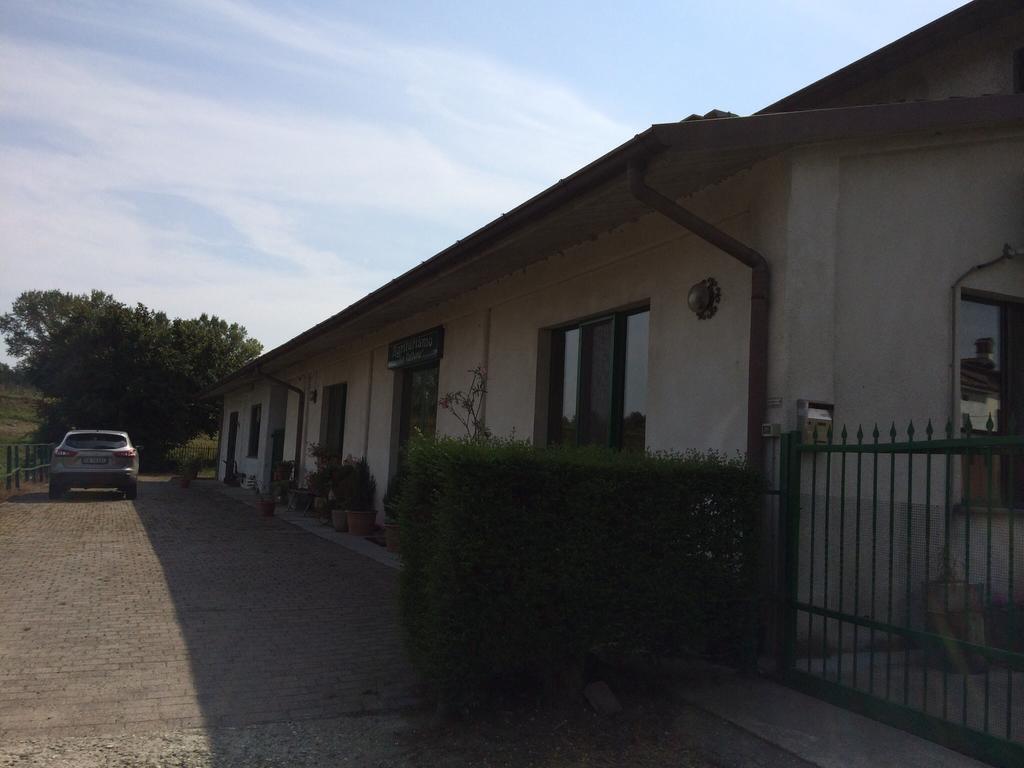 Вилла Agriturismo La Valbona San Martino Siccomario Экстерьер фото